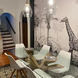 https://old-town-house-la-laguna.tenerifehoteles.net